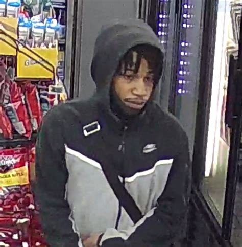 Two wanted in carjacking at St. Louis gas station